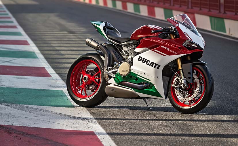 Ducati Introduces 1299 Panigale R Final Edition - CarandBike