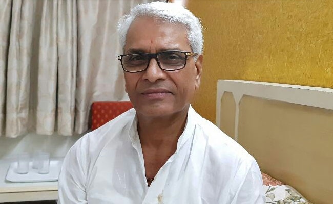 लोकसभा में फ़र्ज़ी सवालों को लेकर पूर्व सांसद ने दर्ज कराई एफआईआर लोकसभा में फ़र्ज़ी सवालों को लेकर पूर्व सांसद ने दर्ज कराई एफआईआर