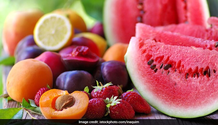 The Top 7 Fruits With Lowest Sugar Content