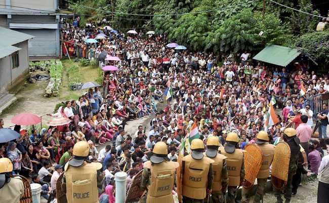 Gorkhaland Agitation: Rallies For And Against Shutdown In Darjeeling