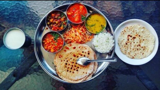 Kathiyawadi Thali More Than Just A Spicy Cousin Of The Gujarati Thali Ndtv Food