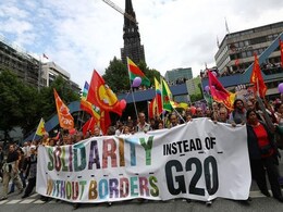 Scuffles, Water Cannon At Final Anti-G20 March In Hamburg Scuffles, Water Cannon At Final Anti-G20 March In Hamburg