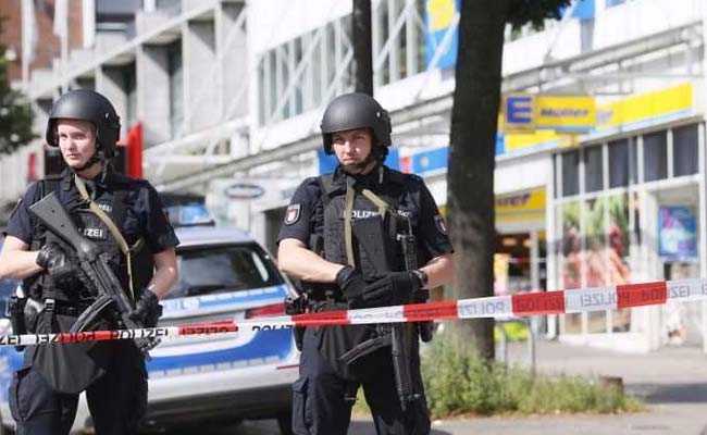 1 Dead, Several Injured In Knife Attack In Germany's Hamburg Supermarket