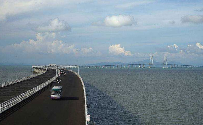 World's Longest Sea Bridge To Have Electric Vehicle Charging Stations World's Longest Sea Bridge To Have Electric Vehicle Charging Stations
