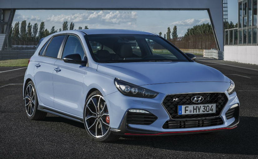 This Hyundai i30 N Hot Hatch Has 271 Horsepower - CarandBike