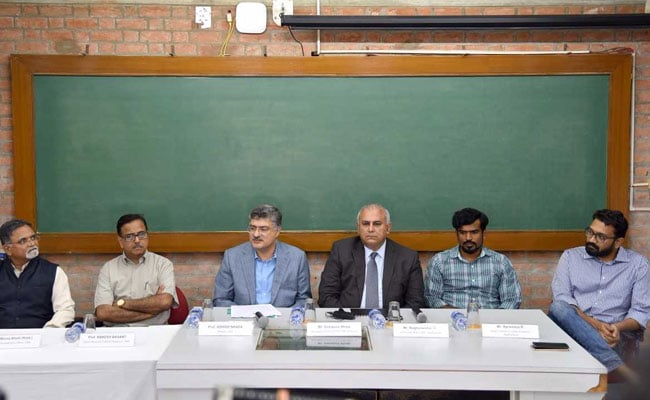 iim press meet