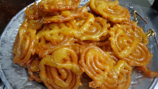 Old Famous Jalebi Wala: Chandni Chowk's Must-Visit Shop for Every Jalebi Lover