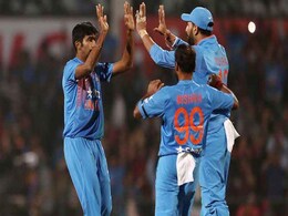 INDvsSL 3rd ODI: श्रीलंका के खिलाफ जसप्रीत बुमराह ने लिए 5 विकेट, बनाया यह रिकॉर्ड INDvsSL 3rd ODI: श्रीलंका के खिलाफ जसप्रीत बुमराह ने लिए 5 विकेट, बनाया यह रिकॉर्ड
