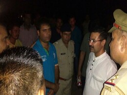 जेवर गैंगरेप और हत्या मामले में मुठभेड़ के बाद 4 आरोपी गिरफ्तार, एक को गोली लगी जेवर गैंगरेप और हत्या मामले में मुठभेड़ के बाद 4 आरोपी गिरफ्तार, एक को गोली लगी