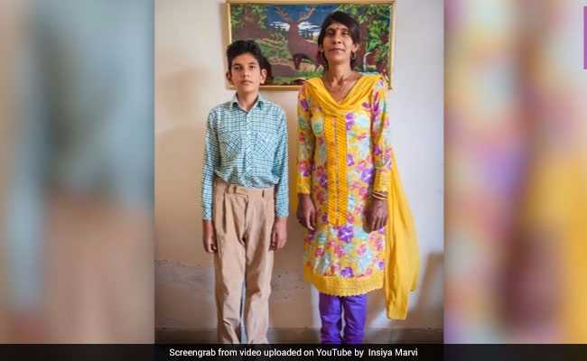 आठ साल का ये लड़का अगर खड़ा हो जाए तो अमिताभ बच्चन लगेंगे 'बौने'