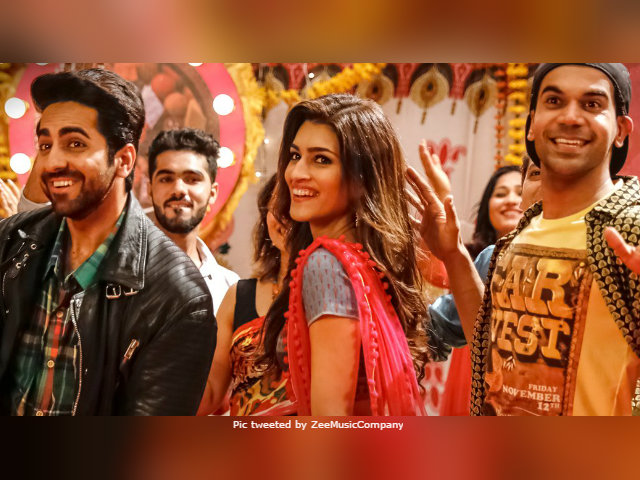 <I>Bareilly Ki Barfi</i> Song <I>Sweety Tera Drama</i>: Kriti Sanon, Ayushmann Khurrana, Rajkummar Rao <I>Machaye Hungama</i>