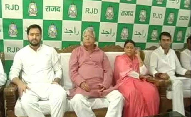 Railway Hotel Scam: Lalu Yadav's Wife Rabri Devi, Son Tejashwi Get Bail