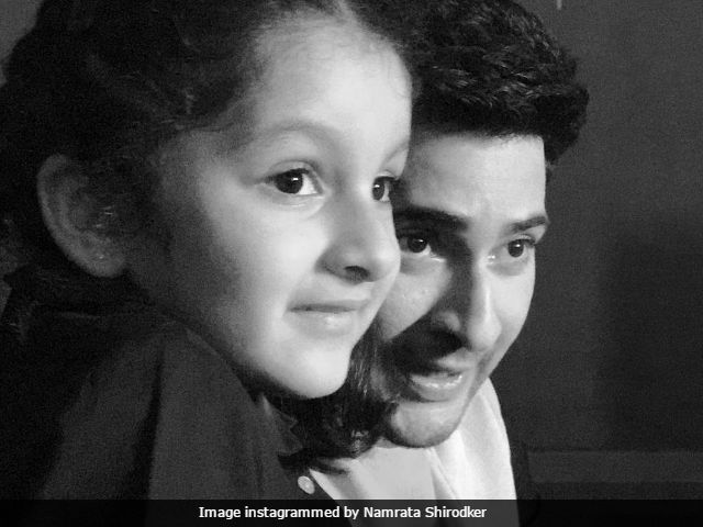 Mahesh Babu's Special Day On <i>Spyder</i> Sets With Namrata Shirodkar And Daughter