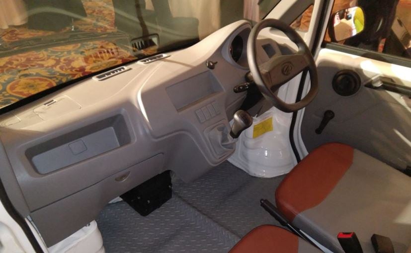 mahindra jeeto minivan on road price 2019