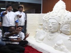 What it Takes to Sculpt 1506 Kg of Margarine: A Mumbai Chef Shares His Tale