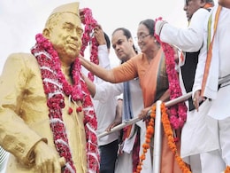 Meira Kumar Seeks Support Of Electoral College, TRS Meira Kumar Seeks Support Of Electoral College, TRS