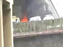 Car Catches Fire On Andheri Flyover In Mumbai Car Catches Fire On Andheri Flyover In Mumbai