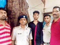 Mumbai Train Hero Held Onto Robber For 5 Stations