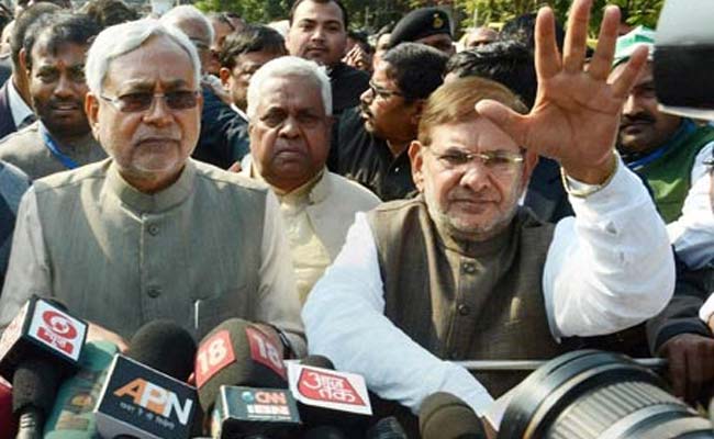 Nitish Kumar's Party Cracks Whip On Sharad Yadav Loyalists, 21 Suspended