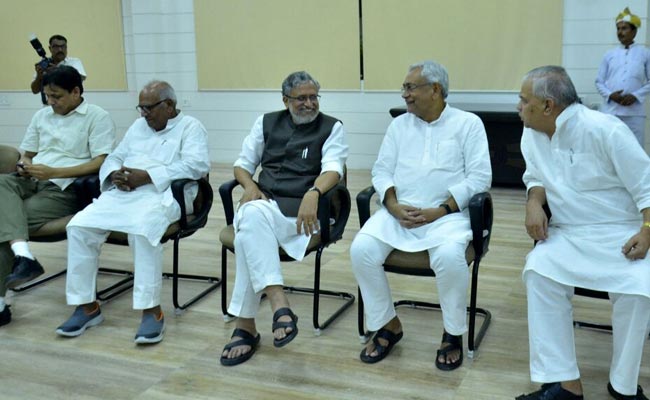 बिहार में फिर बीजेपी-जेडीयू सरकार, नीतीश कुमार का शपथ ग्रहण आज