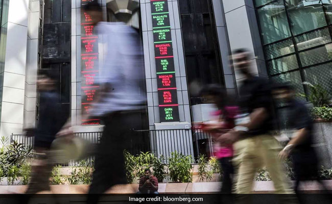 Traders Were On Tenterhooks As Biggest Stock Exchange NSE Shut Trading For 3 Hours