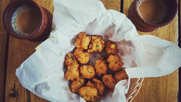 Watch: How To Make Authentic Gujarati Methi Pakoda At Home (Recipe Video Inside)