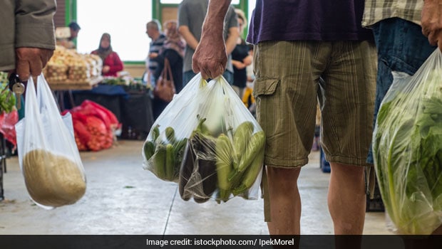Storing Your Vegetables In Plastic Bags? Here's Why You Need To Stop