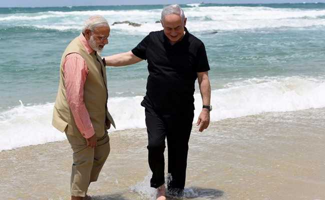 Reading Modi's Many, Fervent Hugs For Netanyahu