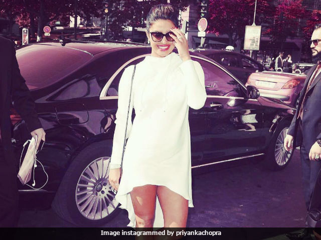 Priyanka Chopra Kickstarts Her Third Hollywood Project, <i> Isn't It Romantic?</i>