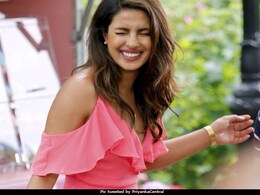 Priyanka Chopra, Pretty In Pink, Will Melt The Most Unromantic Of Hearts Priyanka Chopra, Pretty In Pink, Will Melt The Most Unromantic Of Hearts
