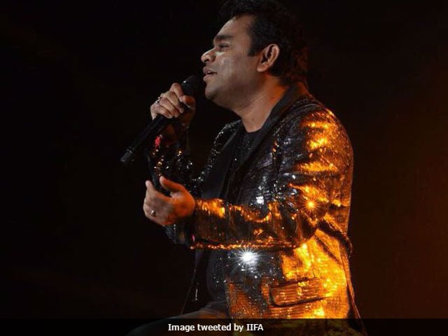 IIFA Awards 2017: A R Rahman Sings Urvasi In Tamil, Audience Chants 'Once More'