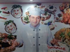 This Tiny Eatery in Delhi Sells More Than 350 Unique Egg Dishes! This Tiny Eatery in Delhi Sells More Than 350 Unique Egg Dishes!