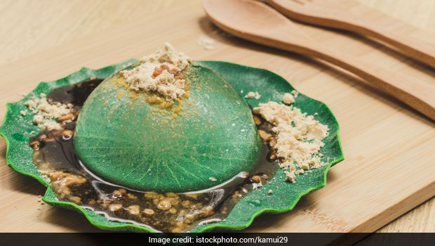 The Famous Japanese Cake That Looks Like a Water-Drop Has a New Purple Version