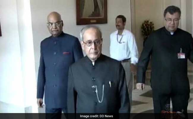 Pranab Mukherjee Enters His New Residence Pranab Mukherjee Enters His New Residence