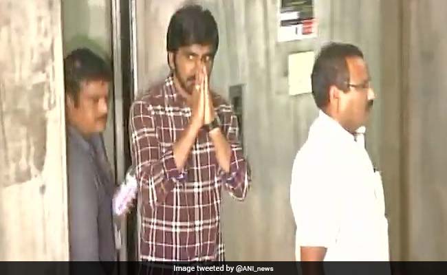 Actor Ravi Teja Grilled For 10 Hours In Hyderabad Drug Case