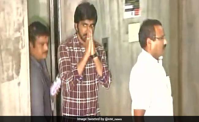 Actor Ravi Teja's Driver Appears Before SIT in Drug Case