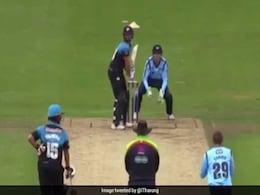 अब इस खिलाड़ी ने लगा दिए एक ही ओवर में 6 छक्के, देखें- Video अब इस खिलाड़ी ने लगा दिए एक ही ओवर में 6 छक्के, देखें- Video