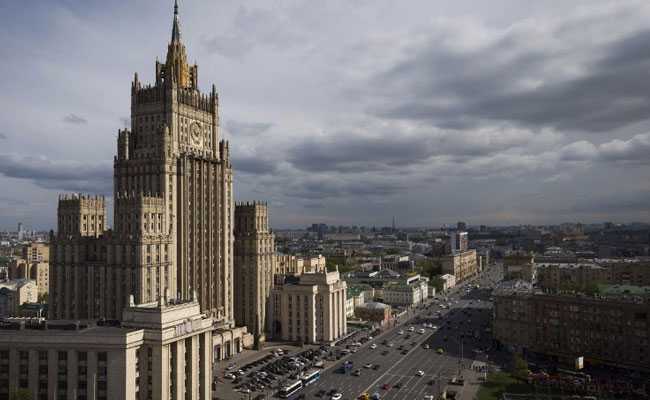 Russia Orders US To Cut Diplomats In Response To Sanctions