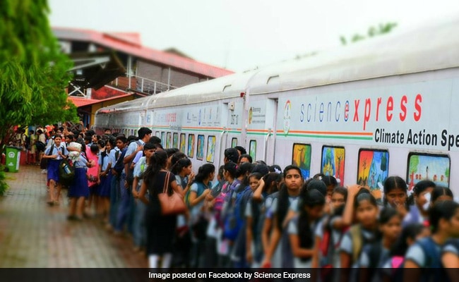 Suresh Prabhu To Inaugurate Science Express Exhibition Train Tomorrow