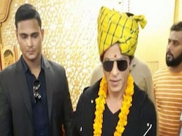 Shah Rukh Khan Relishes Traditional Rajasthani Thali in Jaipur Shah Rukh Khan Relishes Traditional Rajasthani Thali in Jaipur