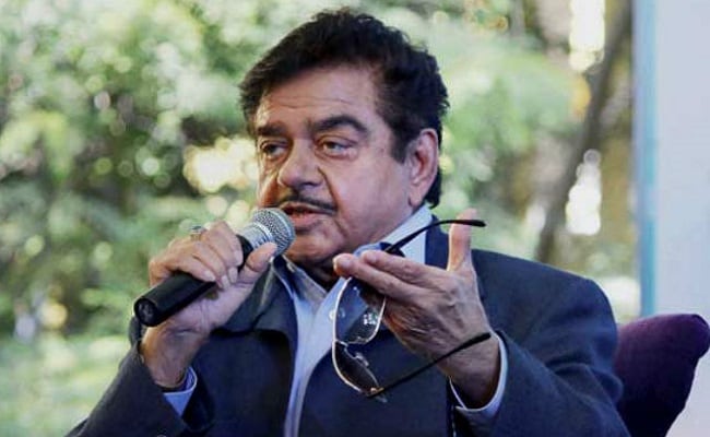 Aadhaar FIR: 'Are We Living In Banana Republic?' Asks Shatrughan Sinha