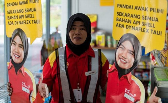 Energy Giant Shell Removes Malaysian Woman Cutouts Over Groping Pictures