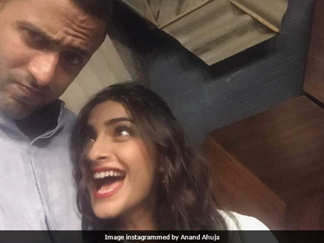 Did Sonam Kapoor Just Give Us A Status Update On Rumoured Relationship?