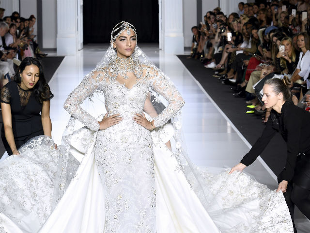 What Sonam Kapoor's Rumoured Boyfriend Said About Her Paris Fashion Week Catwalk