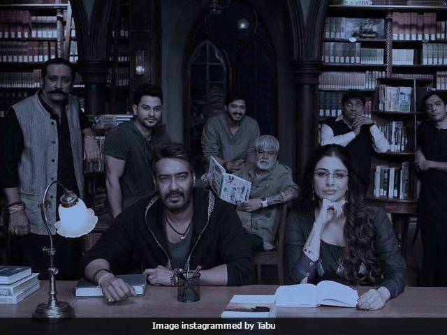Tabu Posts Pic With Ajay Devgn, Because Of Whom She's Still Single
