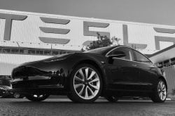 Elon Musk To Hand Over Keys To The First 30 Customers Of the Model 3 Electric Car