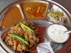 Chawla De Mashoor Special Naan: The Best Place to Eat Amritsari Chur-Chur Naan in Delhi Chawla De Mashoor Special Naan: The Best Place to Eat Amritsari Chur-Chur Naan in Delhi