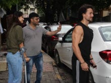 Injured Disha Patani Spotted With Rumoured Boyfriend Tiger Shroff