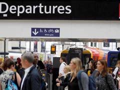 Signal Fault Strands Thousands Of Commuters At UK Busiest Rail Station