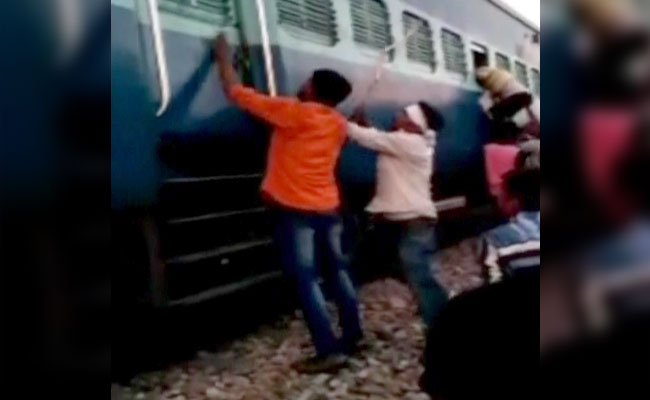 Muslim Family Assaulted With Rods, Communal Slur By Mob In UP Train